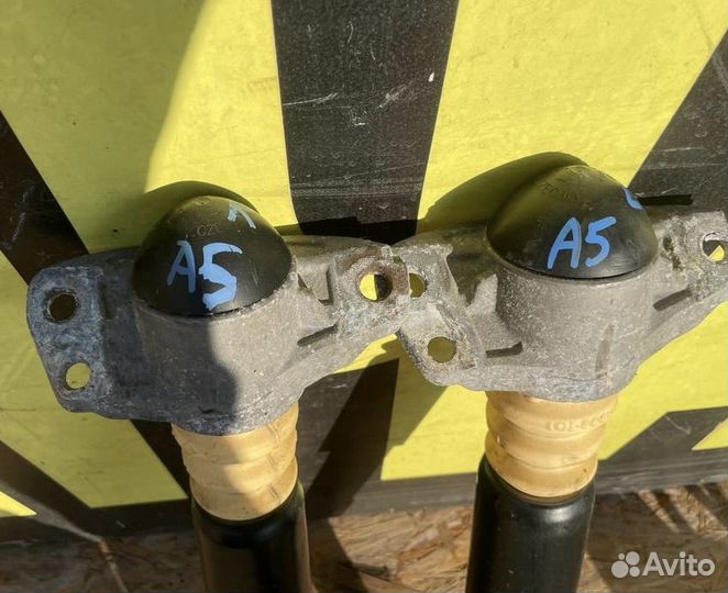 Задние стойки Шкода Октавия А5