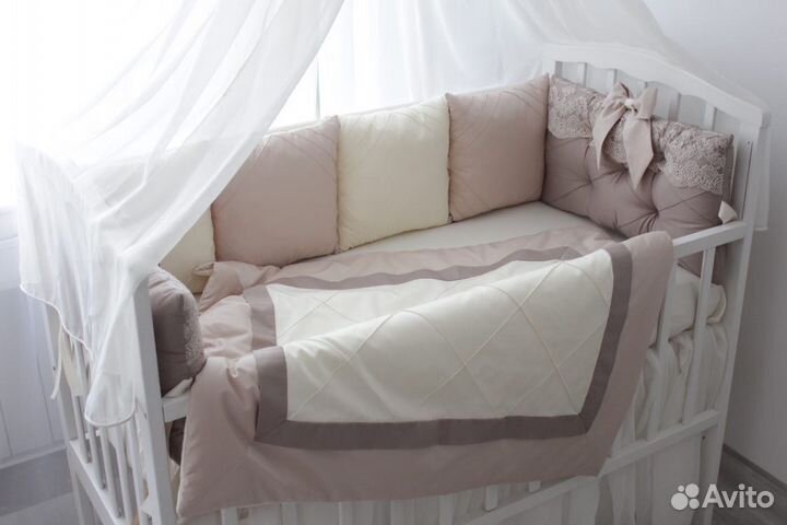 Комплект (бортики) на детскую кроватку