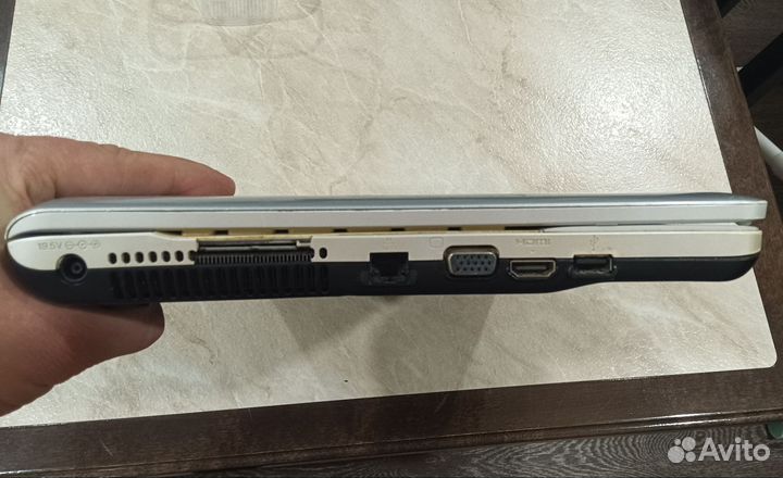Продам ноутбук Sony Vaio 61611L (на запчасти)