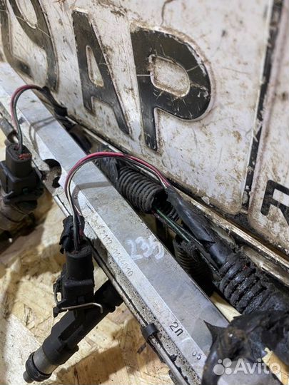 Топливная рампа с форсунками Ваз 2105 2006