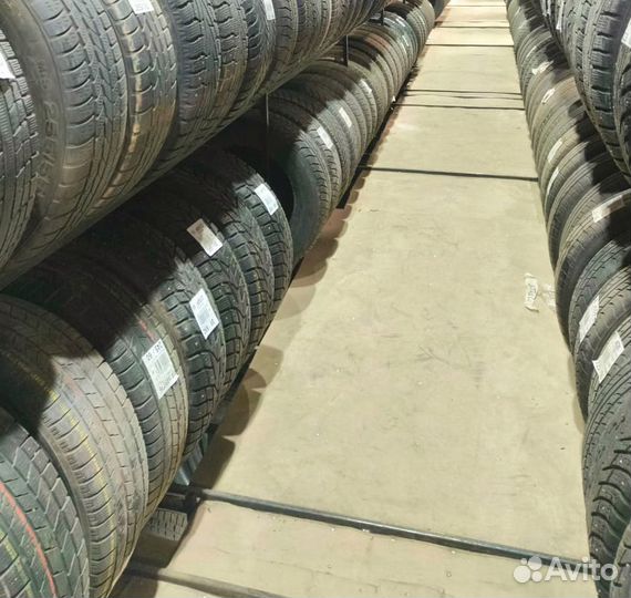 Kumho I'Zen KW27 245/45 R17 M