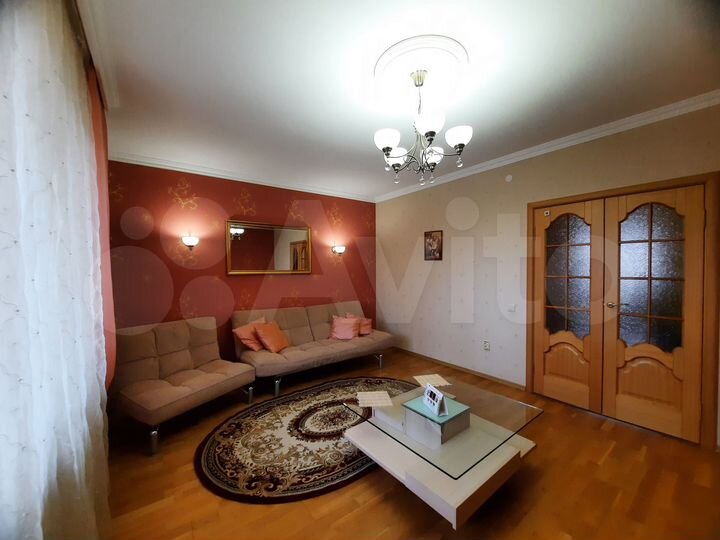 2-к. квартира, 70 м², 4/7 эт.