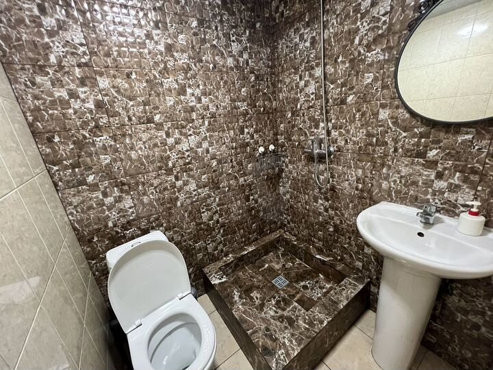 Комната 15 м² в 4-к., 1/5 эт.