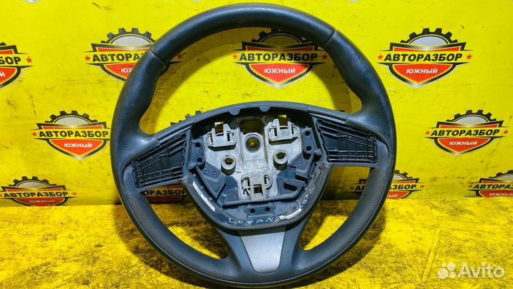 Руль с круизом Renault Logan 2