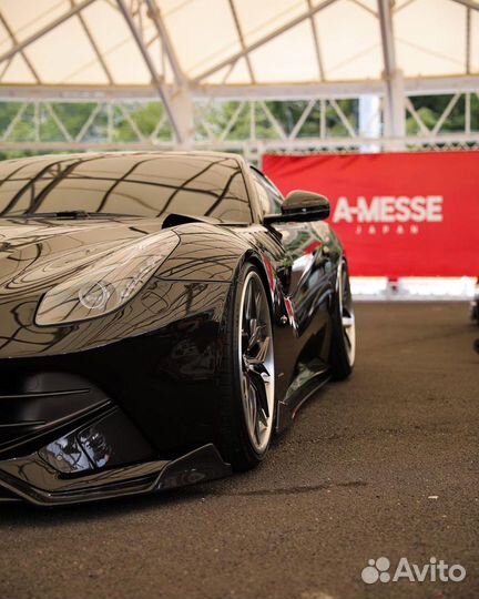 Кованые диски GT Forged R22 на Porsche Panamera