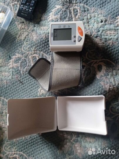 Тонометр на запястье MBO, B. well, AND