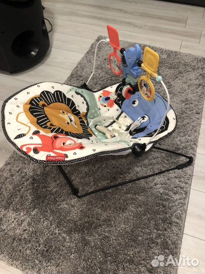 Шезлонг для новорожденных