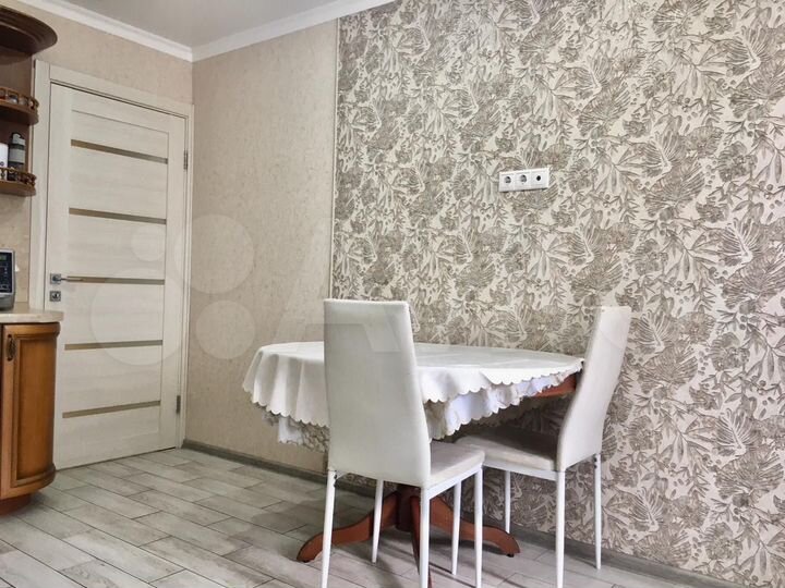 2-к. квартира, 61 м², 13/16 эт.