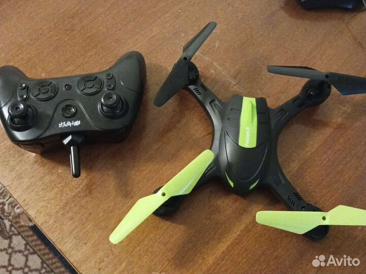 Квадрокоптер дрон