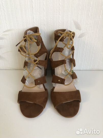 Босоножки женские 39 размер