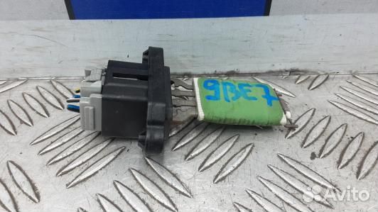 Сопротивление печки ford fiesta 5 (9BE07KL01)