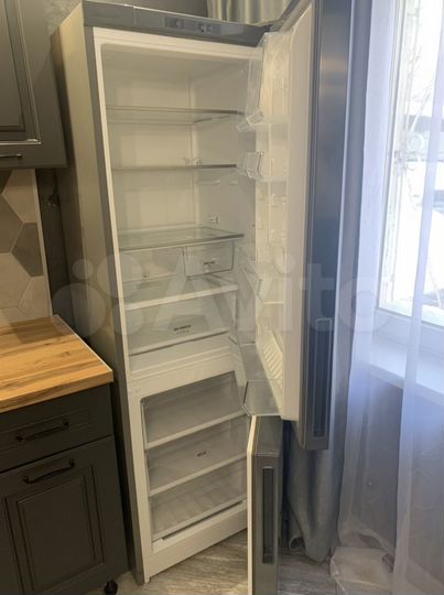 3-к. квартира, 57 м², 1/9 эт.