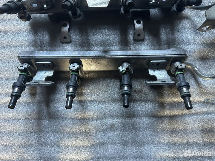 Ниссан Кашкай тиида 1.6 топливная форсунка