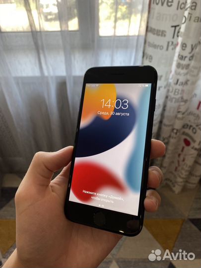 iPhone 7 32gb отличный