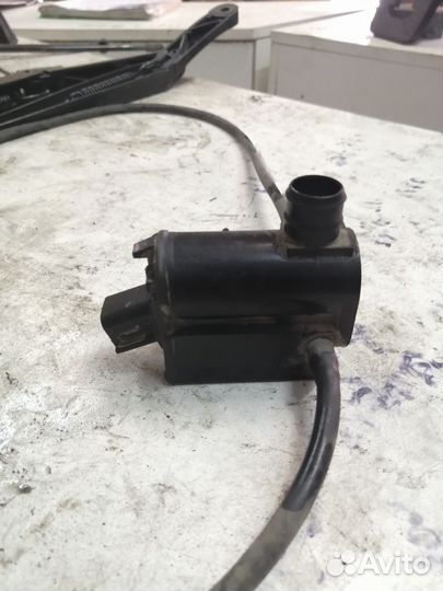 Насос омывателя Hyundai Solaris 2014-2017