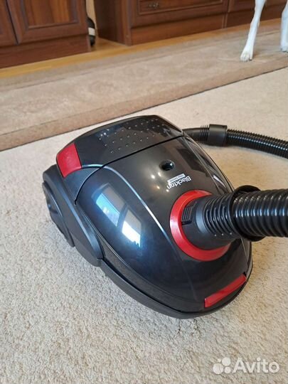 Новый в упаковке Пылесос 1400Вт