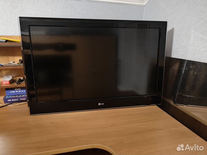 Телевизор бу LG