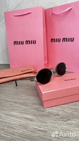 Солнцезащитные очки miu miu