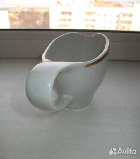 Фарфор сливочник/соусник сирень дулево 1965г,СССР