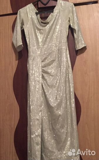 Платье праздничное
