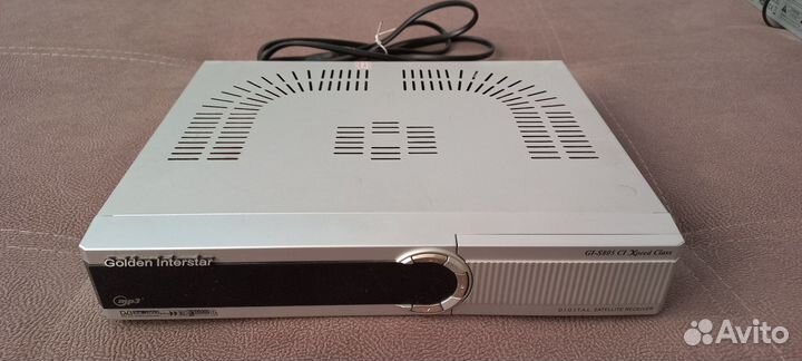 Спутниковый ресивер Golden Interstar