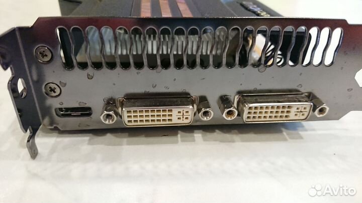 GeForce GTX 560 Ti 1GB