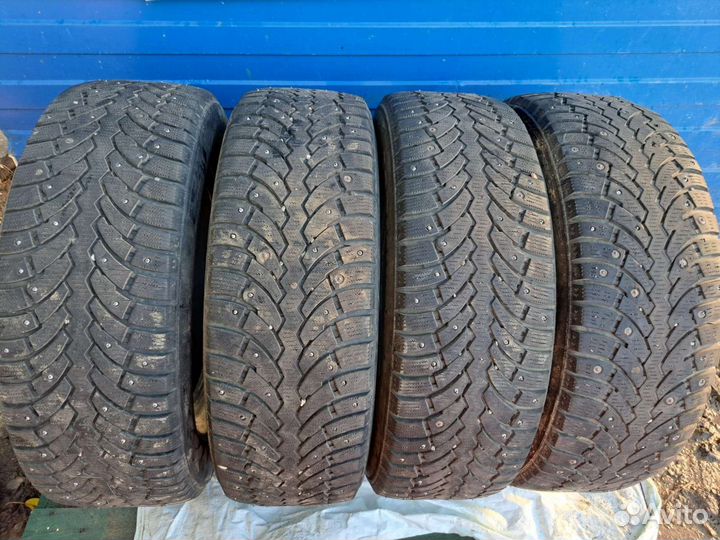 Formula Ice 215/70 R16 100T