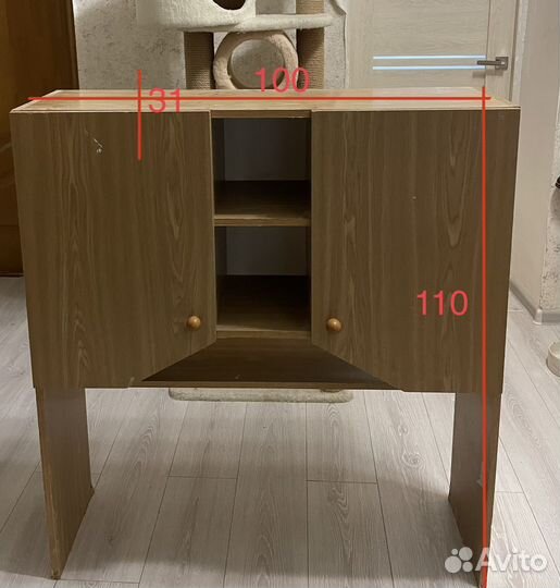 Шкаф с полками