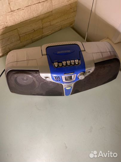 Кассетный магнитофон sharp
