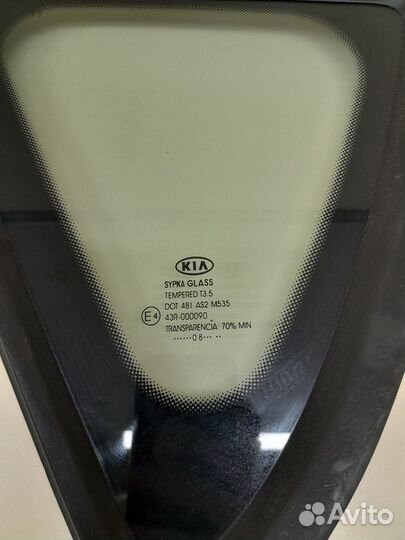 Стекло кузовное глухое левое Kia Ceed ED 2007-2012