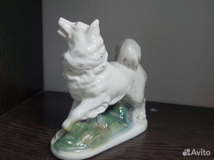 Статуэтка собачка гжель