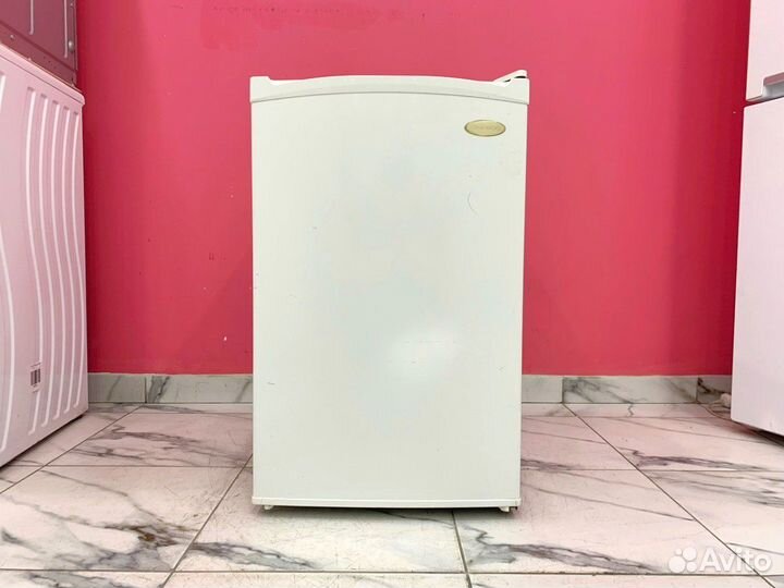 Холодильник маленький узкий бу Daewoo.На гарантии