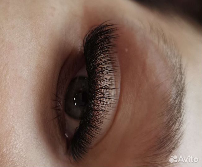 Наращивание ресниц. Долговременная укладка бровей