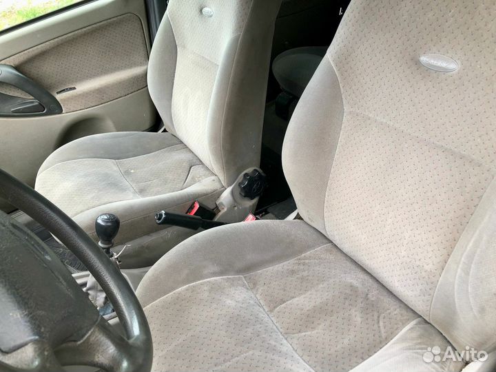 LADA Kalina 1.4 МТ, 2008, 180 000 км