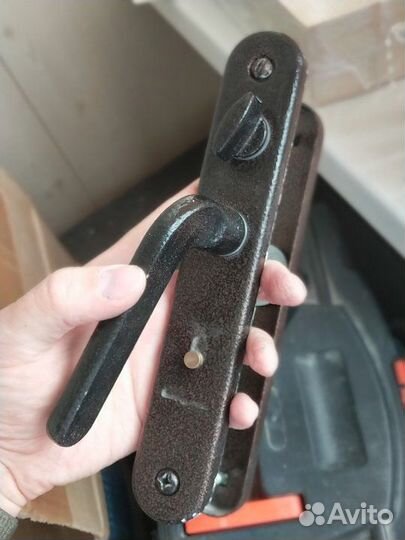 Ручка на планке гардиан