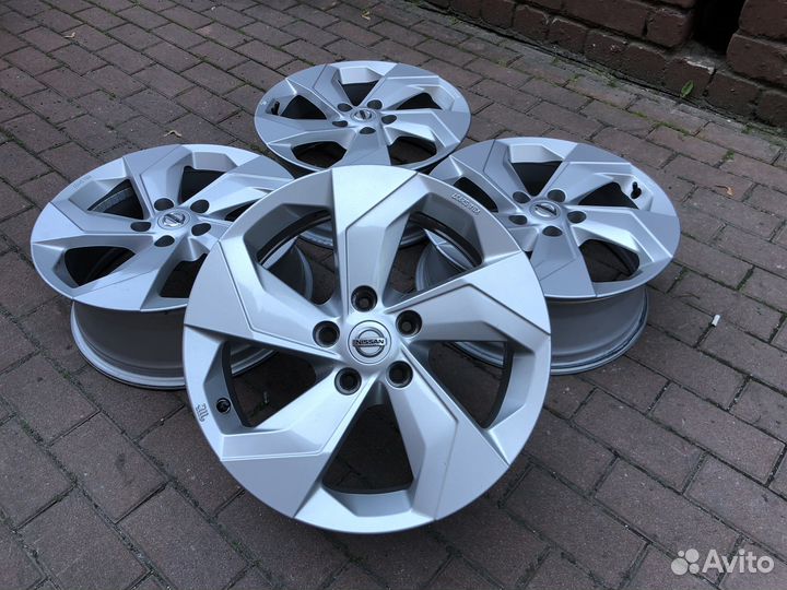 Диски R17 Nissan 5x114.3