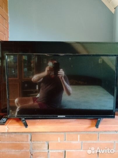 Телевизор 32 LED 16