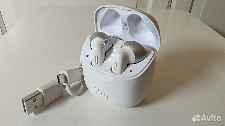 Беспроводные наушники jbl tune 220 tws