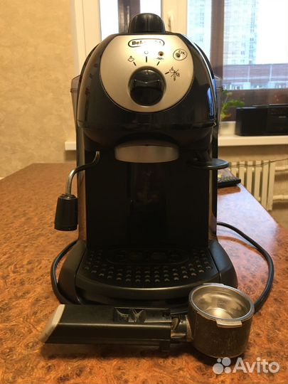 Кофеварка рожковая delonghi