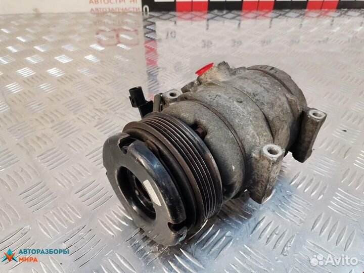 Компрессор кондиционера Mitsubishi Space Wagon