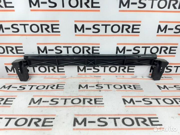 Крепление радиатора Bmw X5 E53 M54B30 2005