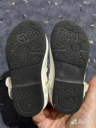 Туфельки белые,размер 23.Б/у