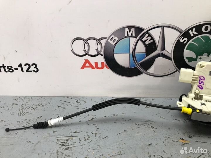 Замок двери передний левый Audi Q3 8U cpsa 2012