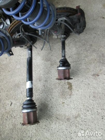 Суппорт передний Volkswagen Scirocco 2012 г