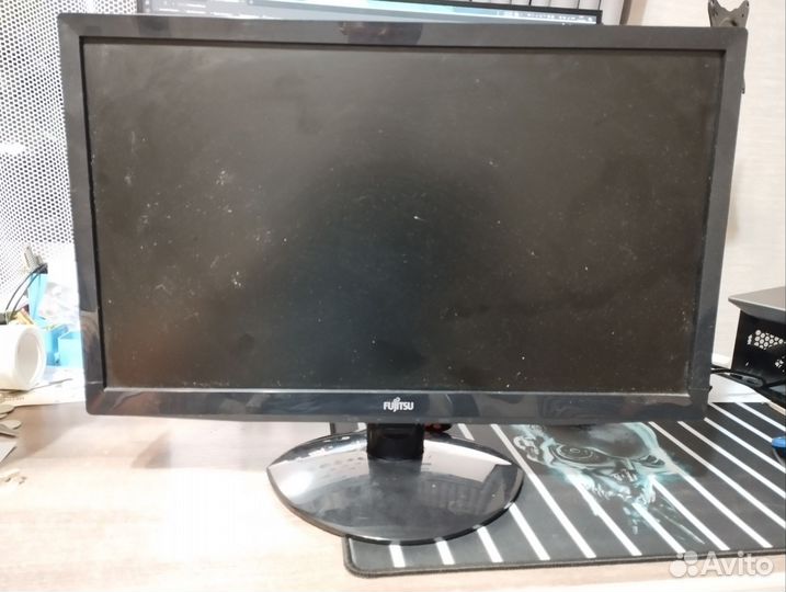 Монитор Fujitsu L20T-3 LED