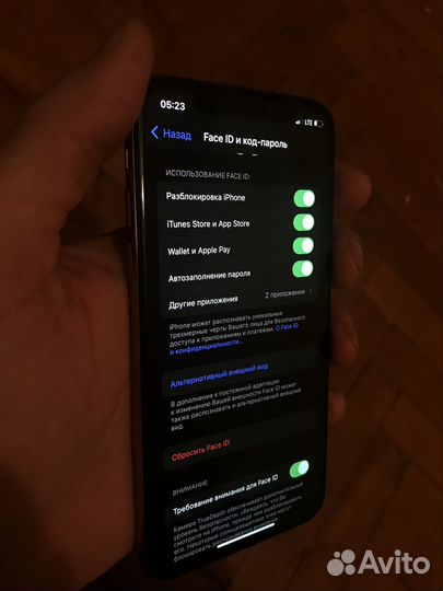 iPhone Xs, 256 ГБ