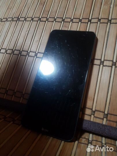 Xiaomi Redmi 8, 3/32 ГБ