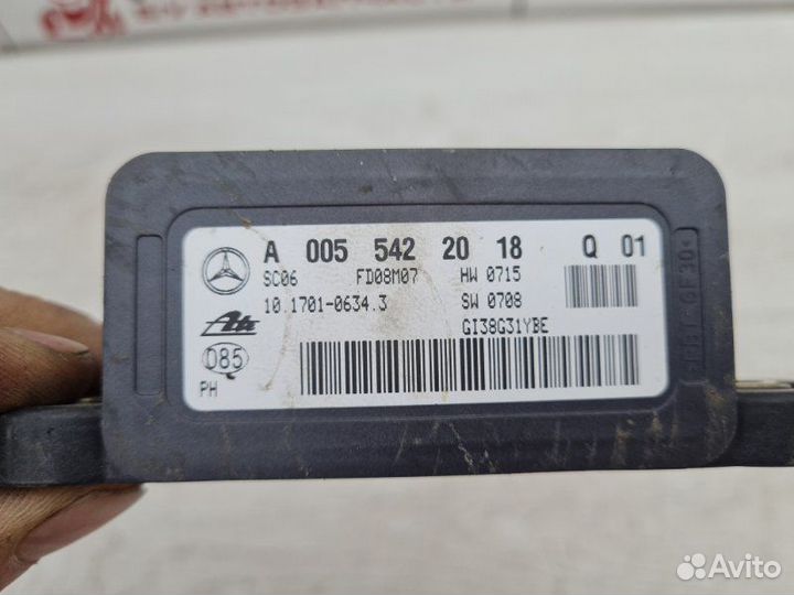 Датчик ускорения Mercedes-Benz Gl X164 273.963