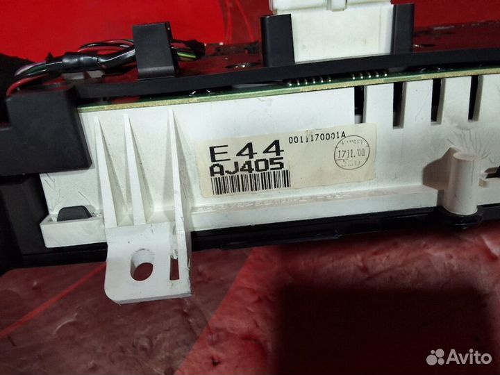 Панель приборов Nissan Cedric HY34