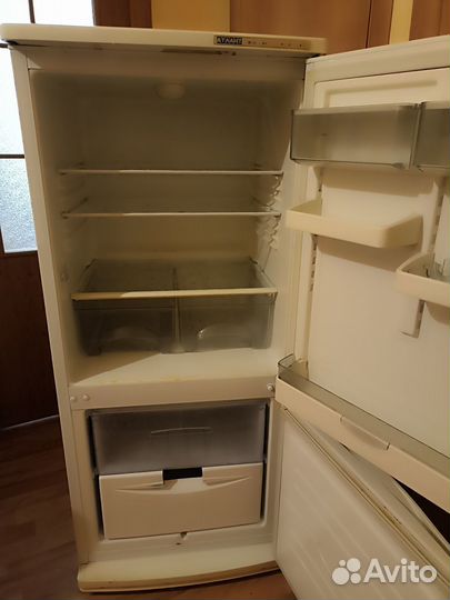 Холодильник атлант бу